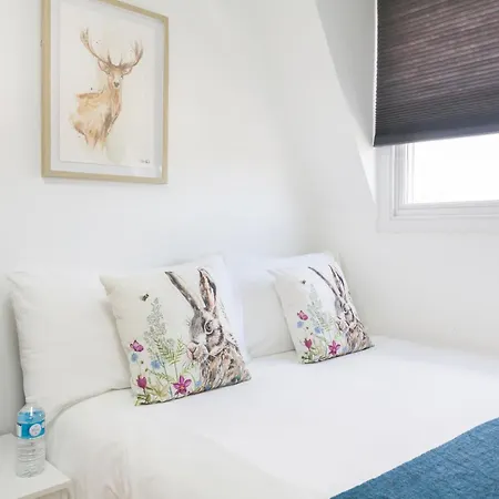 Holloway Budget Apartment - 1 Minute To Emirates Stadium - Next To Station - City Center