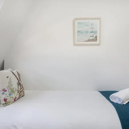 Holloway Budget Apartment - 1 Minute To Emirates Stadium - Next To Station - City Center